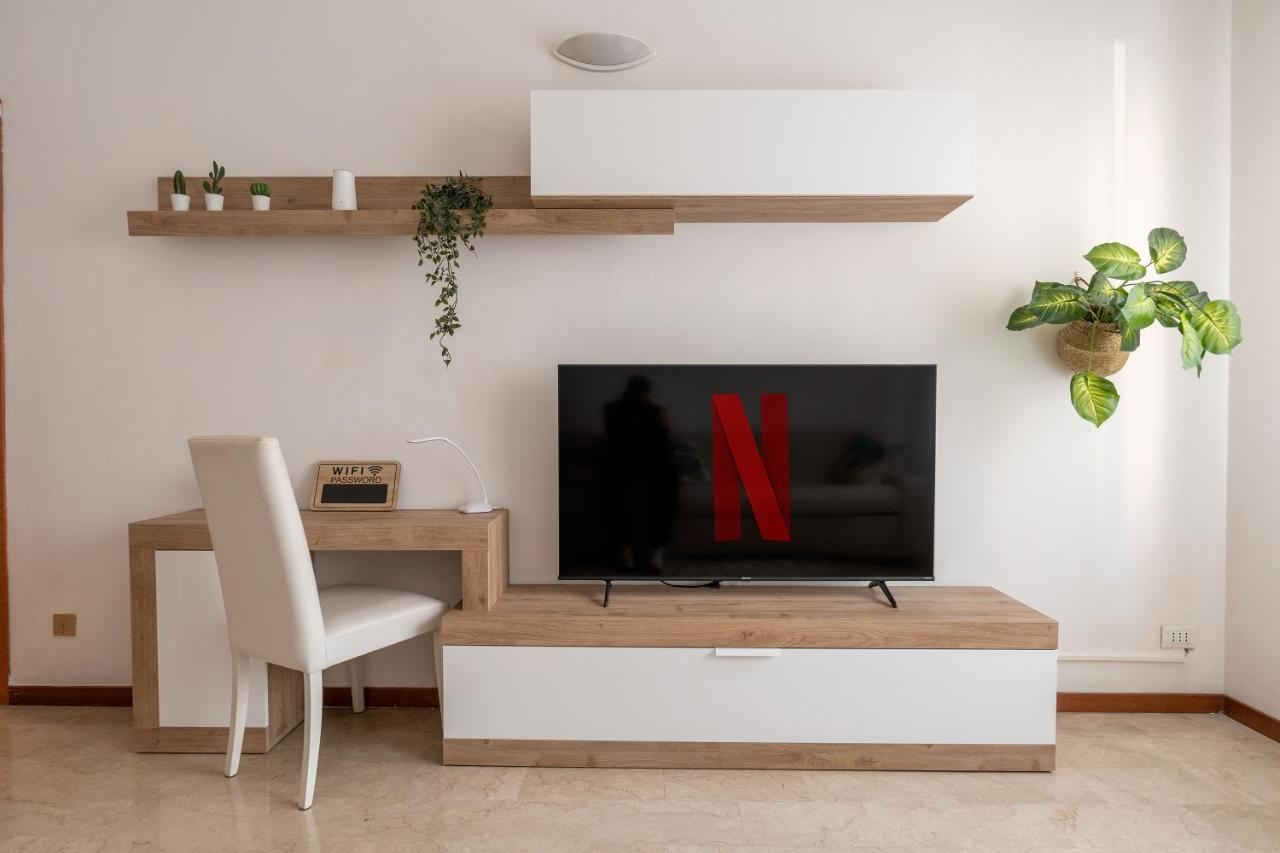 شقة San Siro Big House Wifi Netflix Free Parking ميلان المظهر الخارجي الصورة